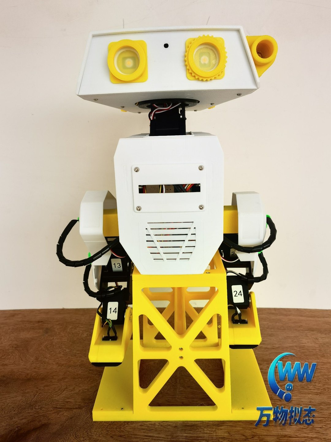 OpenDuck Mini 正面展示二